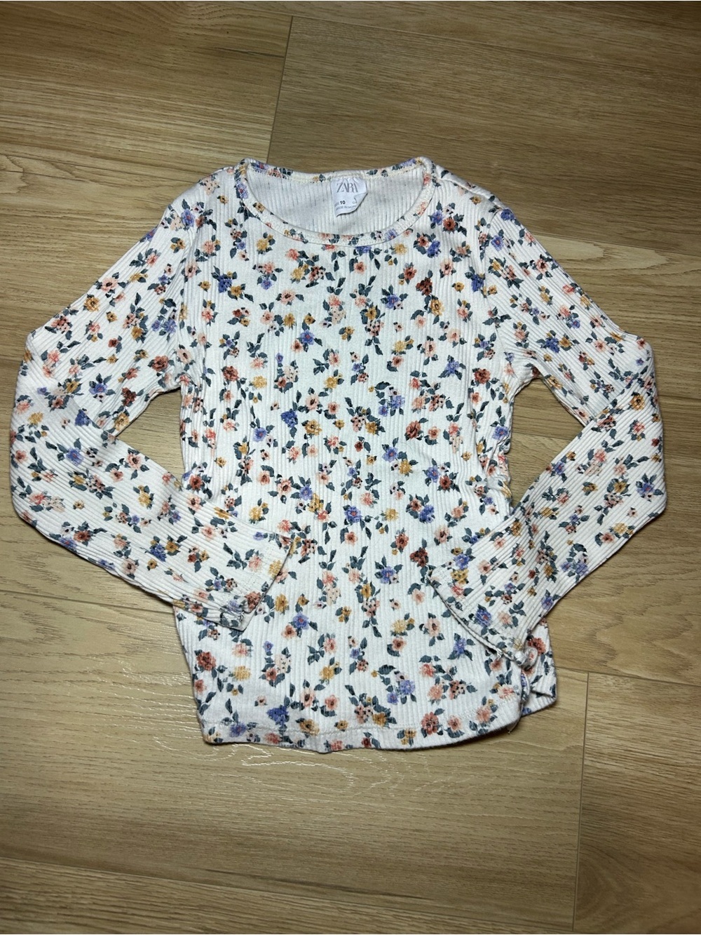 Zara White Ribbed Long Sleeve Top with Multi-Color Floral Print